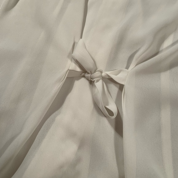 Lace Button Up Blouse - Picture 8 of 9